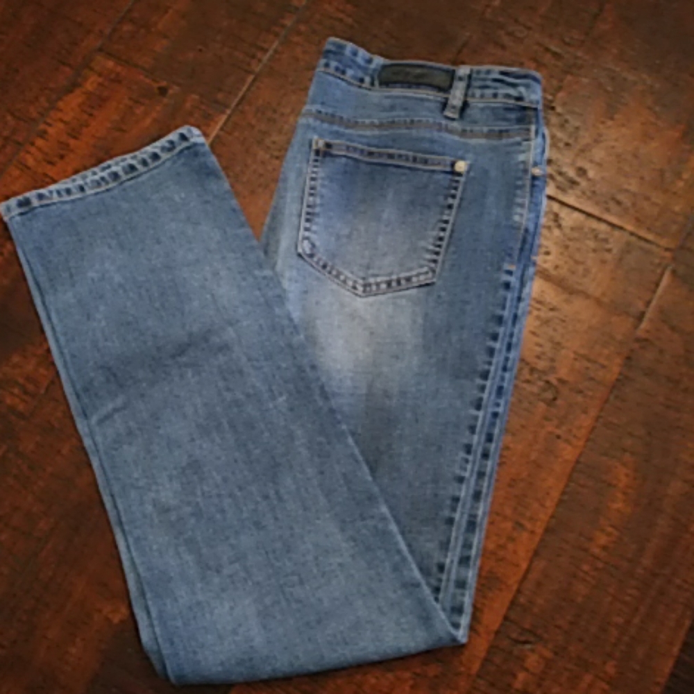 Buffalo jeans EUC. Size 8x30